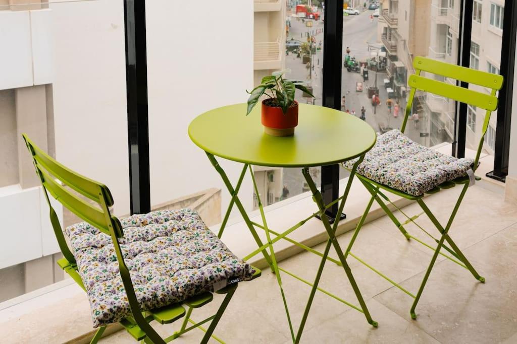 Апартаменты Silema Main Street Luxury 8 *