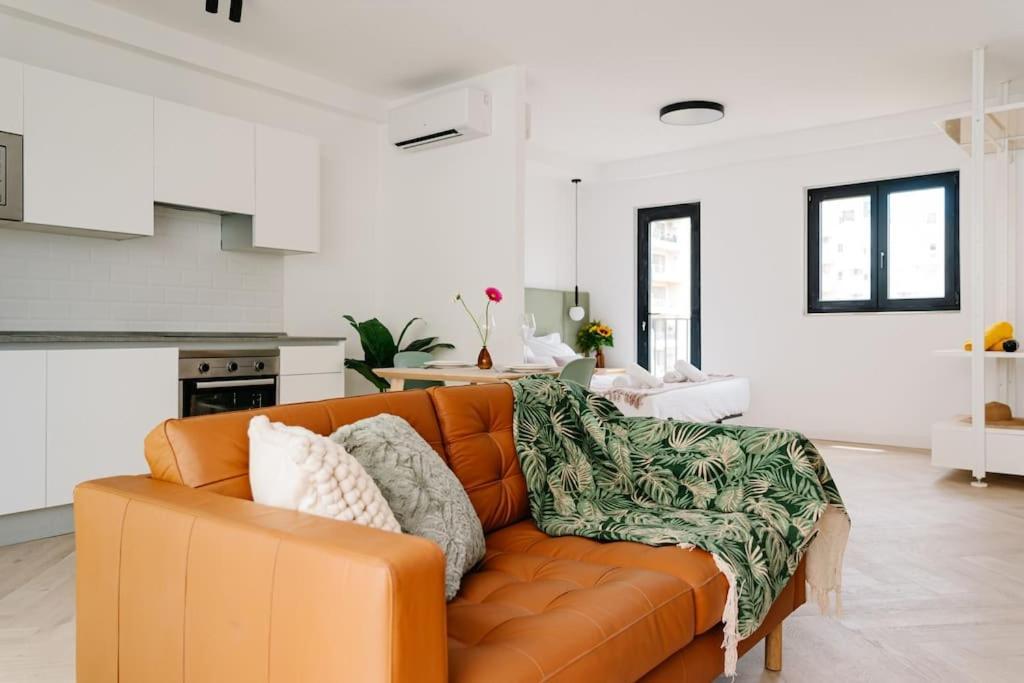 Silema Main Street Luxury 8