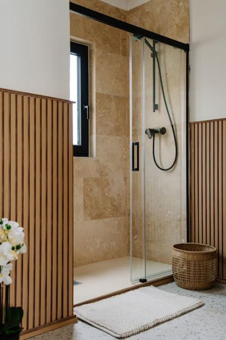 Silema Main Street Luxury 8